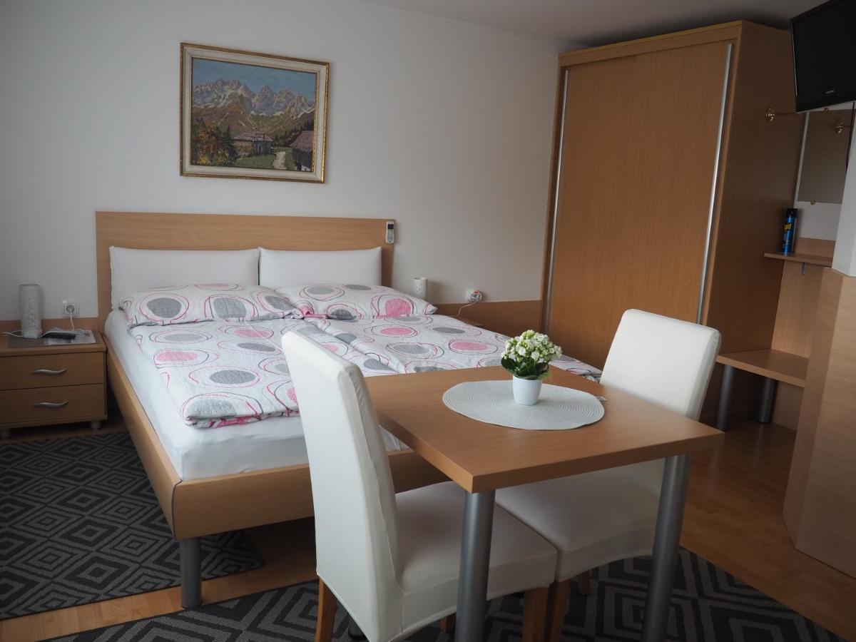 Rooms-Apartments Stojanovic Bled Dış mekan fotoğraf